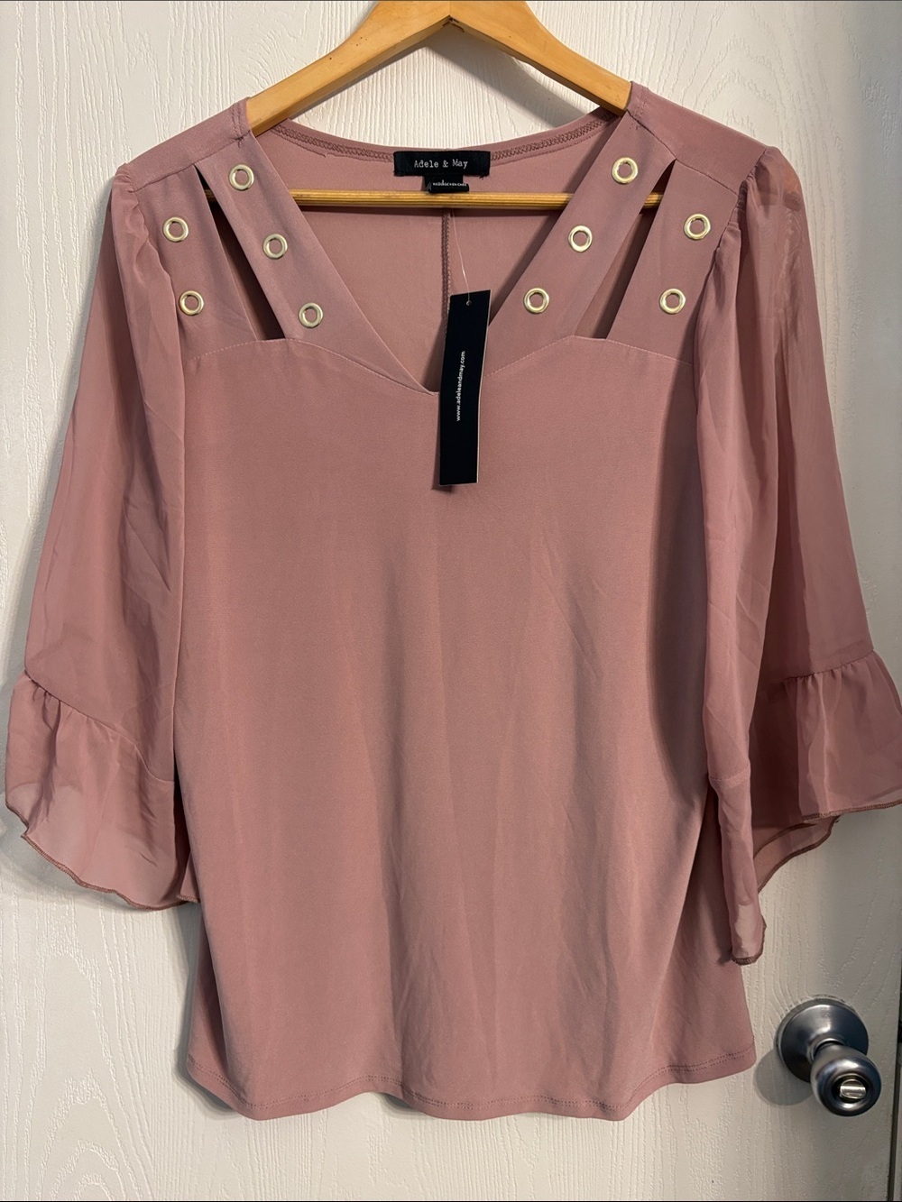 Adele & Way Rose Dusty Pink Grommet V-Neck Blouse